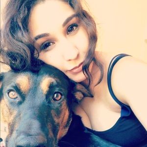 Meet your Posher, Ashley